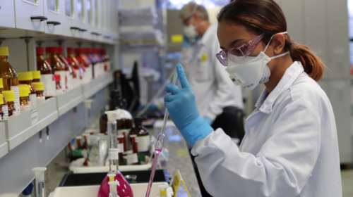 Κορονοϊός: 1.112 κρούσματα, 34 θάνατοι, 445 διασωληνωμένοι σε ένα 24ωρο