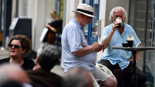 Κορονοϊός: Υβριδική υπερανοσία ακόμη και στις μεταλλάξεις αναπτύσσουν οι εμβολιασμένοι που νόσησαν