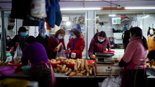 Αμερικανική έρευνα: Πωλήτρια στην αγορά της Ουχάν ο πρώτος άνθρωπος που νόσησε με κορονοϊό