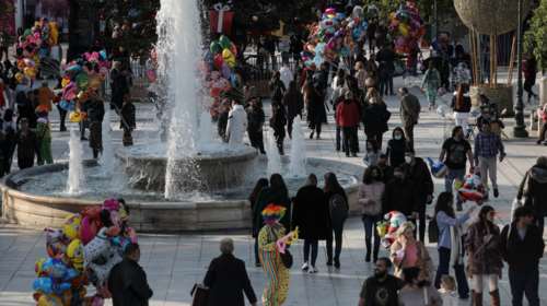 Μετάλλαξη Ομικρον: Σε επιφυλακή οι υγειονομικές αρχές - Οι εκτιμήσεις για την εξέλιξη της πανδημίας στην Ελλάδα