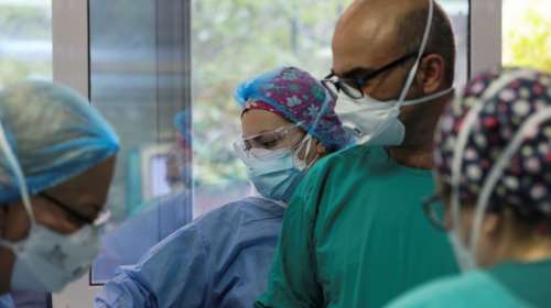 Κορονοϊός: 1.381 κρούσματα σε 24 ώρες, 50 θάνατοι, 563 διασωληνωμένοι