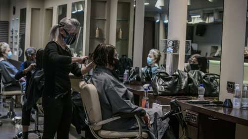 Χαλαρώνει το lockdown: Ανοίγουν σήμερα κομμωτήρια, πάρκα, αρχαιολογικοί χώροι - Με ποιο SMS μετακινούμαστε