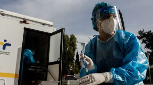 Κορονοϊός: Συνεδριάζουν οι λοιμωξιολόγοι μετά το &quot;μαύρο&quot; ρεκόρ κρουσμάτων - Αγωνία για Αθήνα, Θεσσαλονίκη &amp; άλλες 4 περιοχές