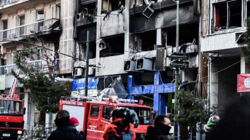 Βομβαρδισμένο τοπίο η Συγγρού μετά την έκρηξη: Ζημιές σε ακτίνα 200 μέτρων - Υποψίες για διαρροή αερίου [εικόνες]