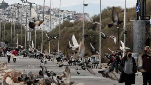 Αναστολή πλειστηριασμών και &quot;δώρο&quot; Χριστουγέννων: Ποιες κατηγορίες εργαζομένων αφορούν οι εξαγγελίες