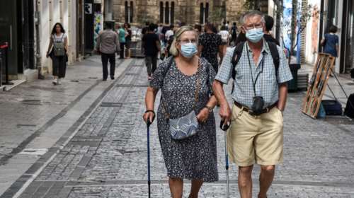 Κορονοϊός - ΕΚΠΑ: Επικίνδυνη &quot;επιστημονική πλάνη&quot; η στρατηγική της ανοσίας της αγέλης