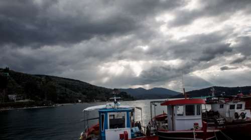 Αλλάζει το σκηνικό του καιρού: Πέφτει η θερμοκρασία- Πού θα σημειωθούν βροχές