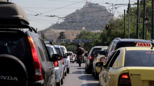 Στο &quot;κόκκινο&quot; οι δρόμοι της Αθήνας - Πού υπάρχει μποτιλιάρισμα