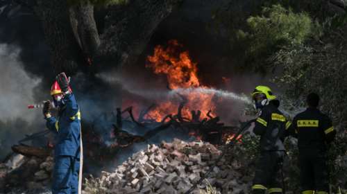Μεγάλη πυρκαγιά στην Κέρκυρα - Εχει πολλαπλές εστίες [βίντεο]