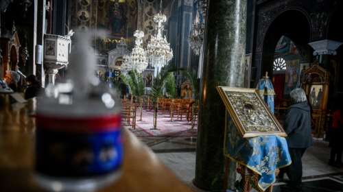 Ανοίγουν οι εκκλησίες τη Δευτέρα με αυστηρά μέτρα - Επιτρέπονται ξανά τα μυστήρια