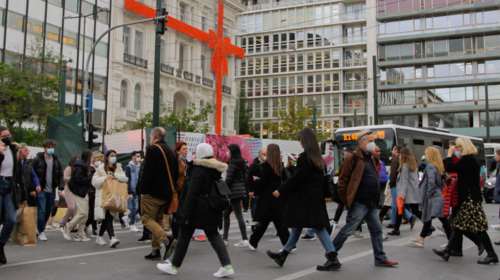 Υποχρεωτικός εμβολιασμός άνω των 60: Το παρασκήνιο της απόφασης και τα τηλεφωνήματα Μητσοτάκη με τις Βρυξέλλες