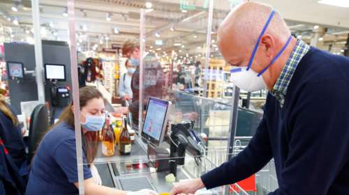 Υποχρεωτικές πλέον οι μάσκες: Πού πρέπει να τις φοράμε - Πώς πρέπει να τις βάζουμε