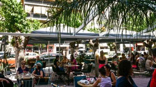 Νέα μέτρα: Επανέρχεται η υποχρεωτική μάσκα έξω για όλους - Εστίαση εντός μόνο για εμβολιασμένους