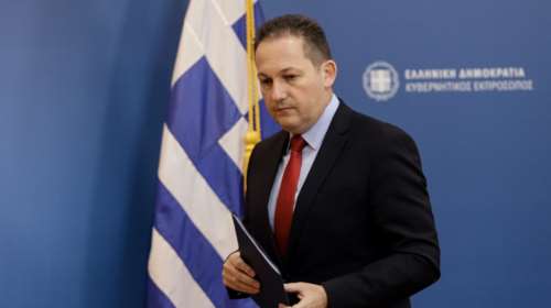 Ο Πέτσας &quot;καρφώνει&quot; τον Τσίπρα: Από ανεύθυνος, θέλησε να γίνει και επικίνδυνος