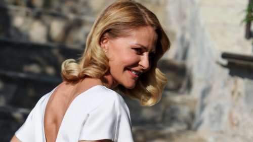 Η Τζένη Μπαλατσινού γιορτάζει: Το όνομά της και το δώρο που της έστειλε ο Βασίλης Κικίλιας