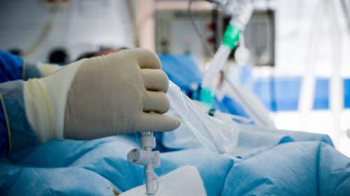 Εξαδάκτυλος: Μέσα σε μία εβδομάδα χάσαμε έξι ανθρώπους 18 έως 39 ετών - Σε ΜΕΘ 12χρονο παιδί