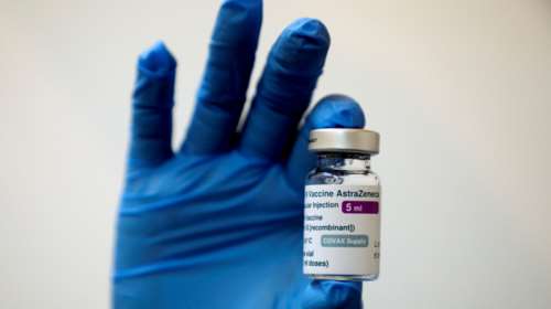 Παναγιωτόπουλος: To AstraZeneca έσωσε ζωές- Γιατί παύει να χορηγείται στους κάτω των 60