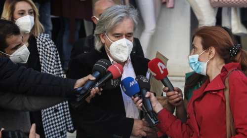 Θάνατος Τζωρτζίνας: Ο θρήνος του γιατρού Ηλιάδη στο κρεβάτι του νοσοκομείου, την ημέρα της κηδείας της 9χρονης