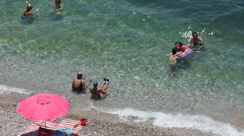 Εως 38 βαθμούς ο υδράργυρος σήμερα - Πού θα βρέξει