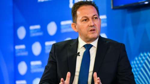 Πέτσας: Θα πρέπει να δοθούν επιπλέον κίνητρα στους εμβολιασμένους για να προλάβουμε το 4ο κύμα