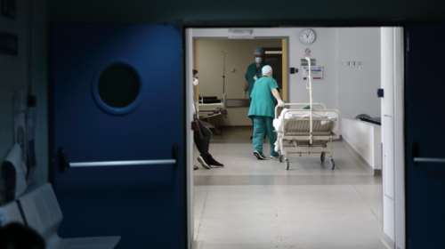 Κρήτη: Στη ΜΕΘ διασωληνωμένη 36χρονη έγκυος με κορονοϊό