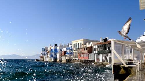 Nέα μέτρα στα νησιά για τους ανεμβολίαστους - Αύξηση κρουσμάτων στις ηλικίες 40-60 ετών - Ανοίγει και πάλι η Μύκονος