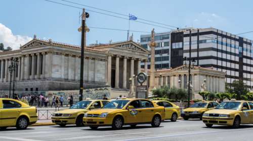 Κορονοϊός: Πόσα άτομα επιτρέπονται από τη Δευτέρα σε ΙΧ και ταξί - Τι ισχύει για τα Μέσα Μεταφοράς