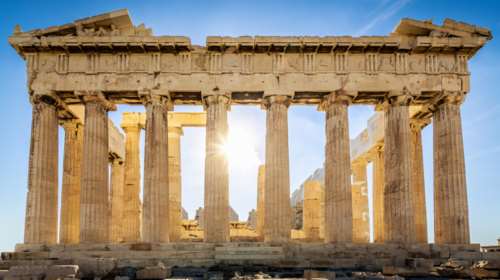 Πράσινο φως από το ΚΑΣ για φωτογράφιση του Οίκου Dior στην Ακρόπολη