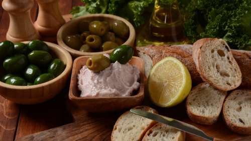 Καθαρά Δευτέρα: Η συνταγή για την πιο γευστική ταραμοσαλάτα από τον Ακη Πετρετζίκη