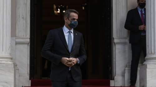 Μητσοτάκης: Ο Τόλης Βοσκόπουλος έφυγε, όπως έζησε και τραγούδησε, ανεπανάληπτος