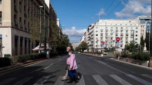 Στο τραπέζι πιο σκληρό lockdown στην Αττική: Εκτίναξη των κρουσμάτων με ενδείξεις για 100.000 φορείς