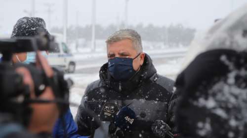 Πατούλης: Για τα σημερινά εμβόλια θα δοθούν άλλα ραντεβού - Πολύ χιόνι μέχρι τις 10 το πρωί