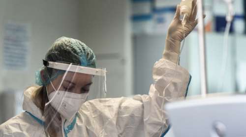 Καθηγητής Πνευμονολογίας: Οι ασθενείς με κορονοϊό σε ΜΕΘ είναι δεκαπλάσιοι από πέρυσι