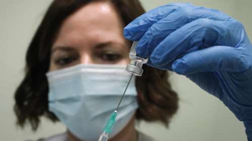 Η Ελλάδα στις 6 χώρες της ΕΕ που χρησιμοποίησαν πάνω από το 80% των εμβολίων που παρέλαβαν