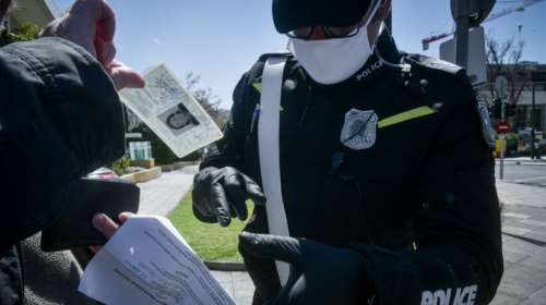 Κορονοϊός - Απαγόρευση κυκλοφορίας: Τα έγγραφα που απαιτούνται για τις μετακινήσεις μετά τις 00.30