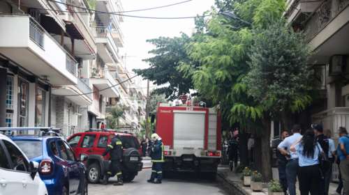 Φωτιά σε καθαριστήριο στο Χαλάνδρι - Επιχείρηση της Πυροσβεστικής