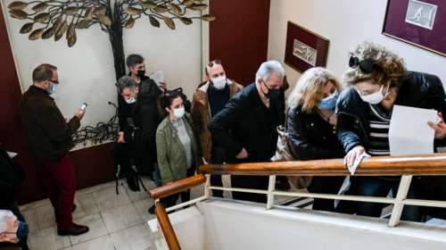 Εκλογές στο ΚΙΝΑΛ: Τουλάχιστον 224.000 έχουν ψηφίσει - &quot;Έσπασε&quot; το &quot;ορόσημο&quot; του 2017 - Δόθηκε παράταση