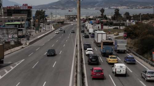 Δεκάδες οι παραβάσεις καθημερινά στη ΛΕΑ: Μάστιγα από ασυνείδητους οδηγούς - Οι κλήσεις θα έρχονται... σπίτι