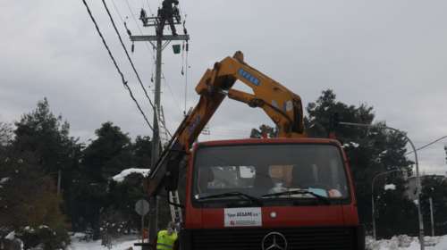 Μπλακ άουτ λόγω της κακοκαιρίας: Ποιες περιοχές είναι χωρίς ρεύμα - Αγνωστος ο χρόνος αποκατάστασης