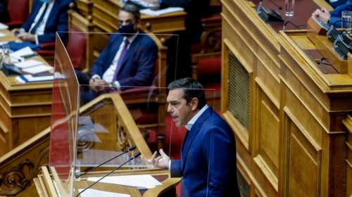 Σύγκρουση στη Βουλή για την ελληνογαλλική συμφωνία: Ο Μητσοτάκης θέτει προ των ευθυνών του τον Τσίπρα που θα καταψηφίσει [live]