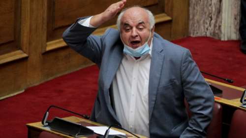 Καραθανασόπουλος για το &quot;πολιτική μ@λ@κί@&quot;: Ηταν μια στιγμή έντασης στη Βουλή...