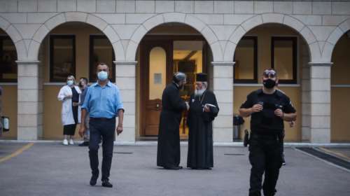 Μονή Πετράκη - Δικηγόρος δράστη: Είναι νομικά και ιατρικά τεκμηριωμένο ότι ο πελάτης μου δεν έχει σώας τας φρένας