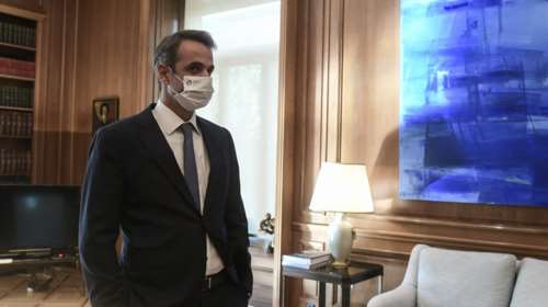 Στην τελική ευθεία ο ανασχηματισμός: &quot;Κλειδώνουν&quot; οι αλλαγές - Σε αναμμένα κάρβουνα υπουργοί και βουλευτές