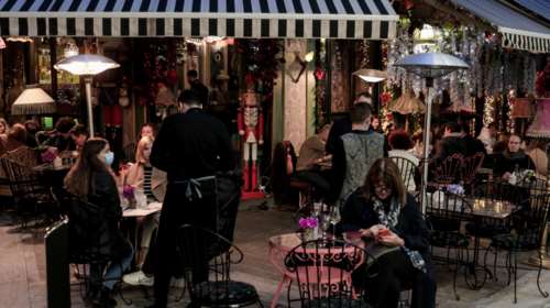 Καμία χαλάρωση στα μέτρα για μια εβδομάδα τουλάχιστον λένε οι λοιμωξιολόγοι- Αύριο οι επίσημες εισηγήσεις