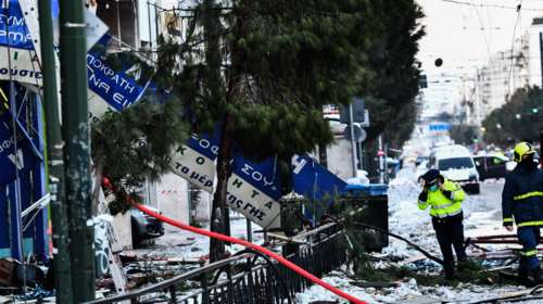 Εκρηξη στη Συγγρού: Η αργία απέτρεψε την τραγωδία με τη διαρροή αερίου - Πολεμικό τοπίο από τις καταστροφές