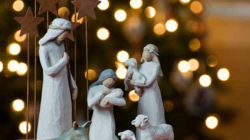 Εορτολόγιο - Χριστούγεννα: Ποια ονόματα γιορτάζουν σήμερα, 25 Δεκεμβρίου