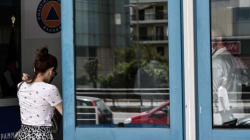 Ανοίγει η &quot;βεντάλια&quot; όλων των εμβολίων για τους 30-44: Ποιοι προηγούνται και πότε - Ευρωπαϊκό &quot;φρένο&quot; στην AstraZeneca