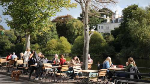 Κορονοϊός και... χαρακτήρας: Οι εξωστρεφείς και παρορμητικοί τηρούν λιγότερο τα μέτρα