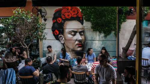 Μείωση τζίρου 50-60% αναφέρουν οι εστιάτορες - &quot;Να βρούμε τρόπους οι επιχειρήσεις να επιζήσουν&quot;