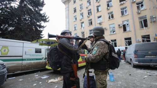 Ανάλυση Bloomberg: Η &quot;φιλική ουδετερότητα&quot; της Κίνας στη Ρωσία - Πόσο έτοιμη είναι να &quot;πολεμήσει&quot; στο πλευρό του Πούτιν